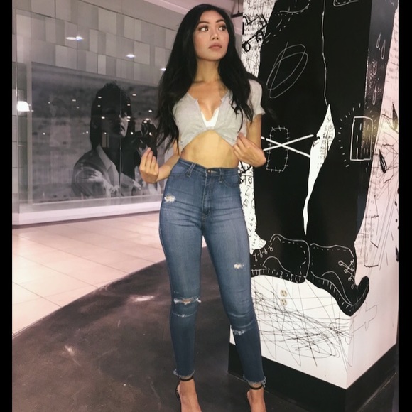 Meet your Posher, Alena - Picture 3 of 5